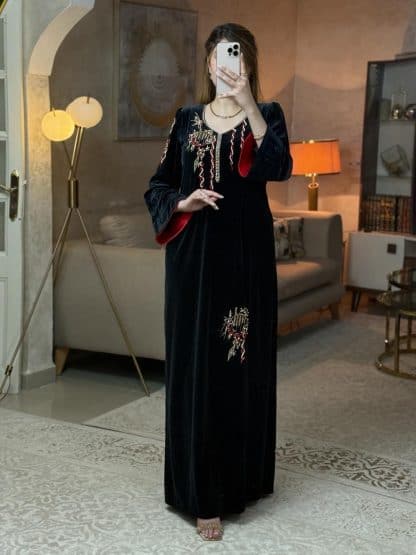 فستان الانيقة أسود