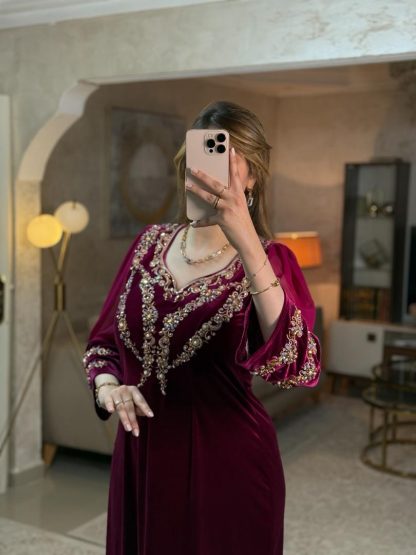 فستان سحر وردي 🪄