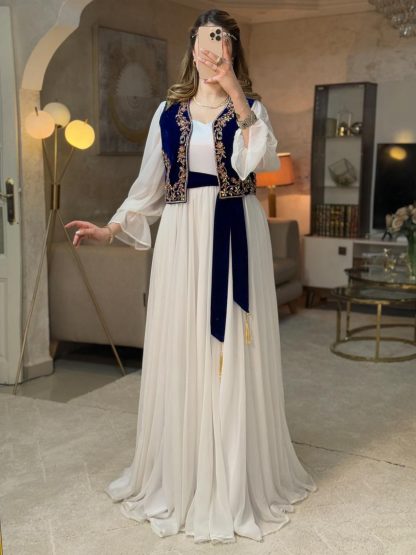 غليلة سلطانة أزرق👑